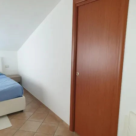 La Casa Di Sara Apartment *